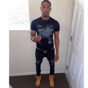 Meet your Posher, Boe legg